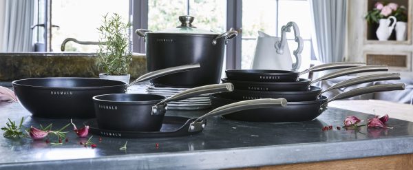 Sauteuse anti-adhérente avec couvercle en verre - Black Edition – Image 4