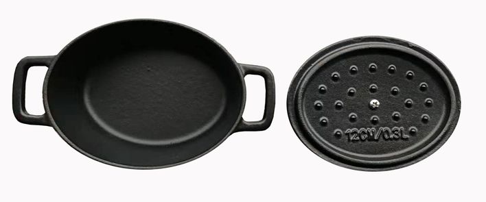 Mini cocotte ovale avec couvercle - 12,5 x 9,5cm - Black Design - Les minis